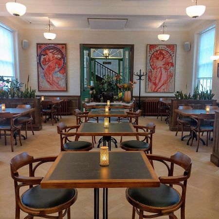 Hotel Kronacker Тиенен/Тийнен Екстериор снимка