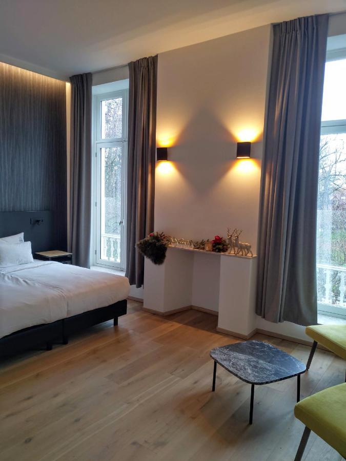 Hotel Kronacker Тиенен/Тийнен Екстериор снимка