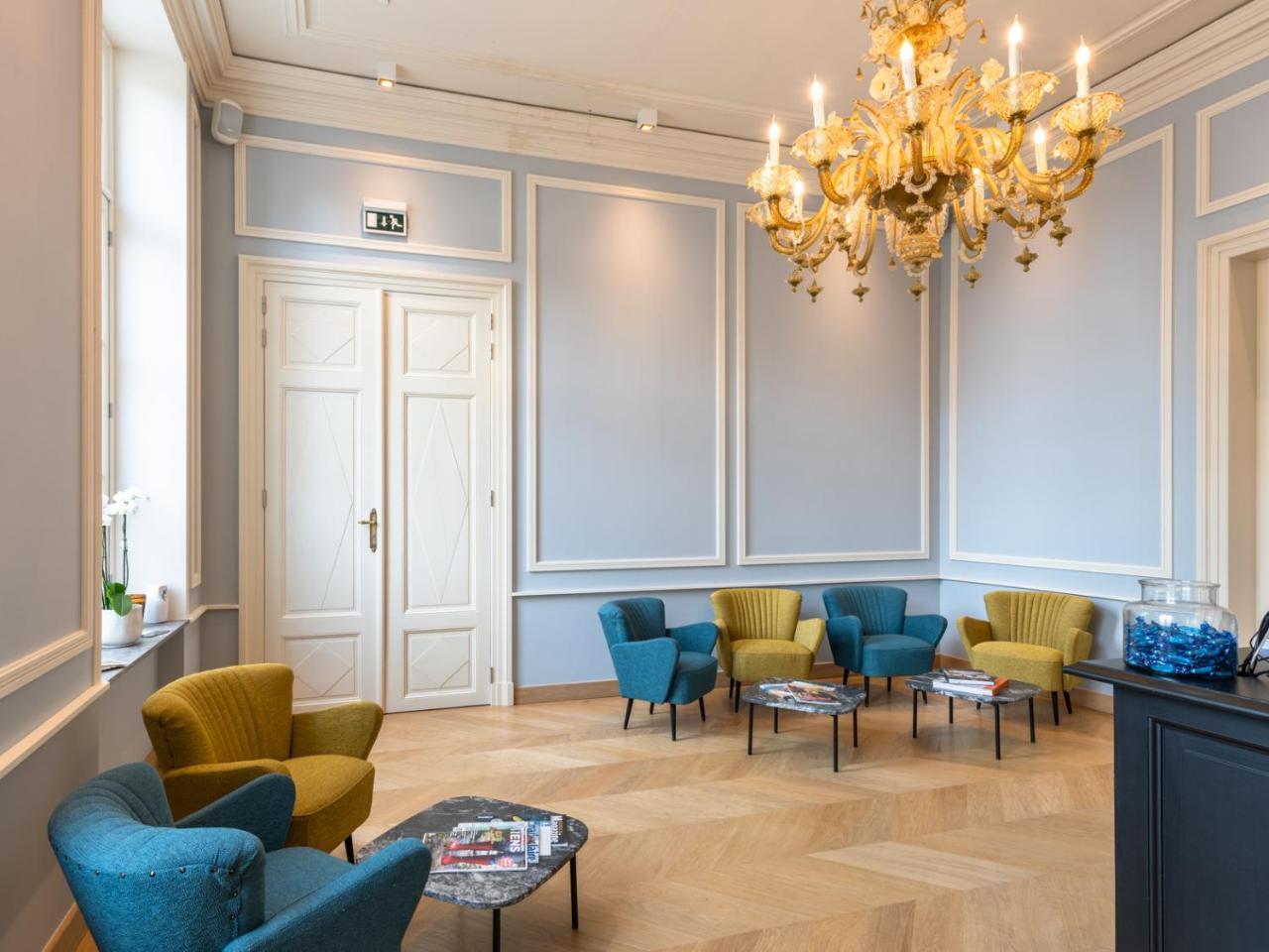 Hotel Kronacker Тиенен/Тийнен Екстериор снимка